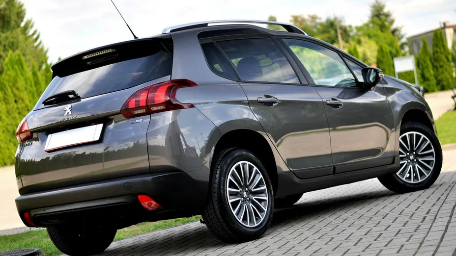 PEUGEOT 2008 -