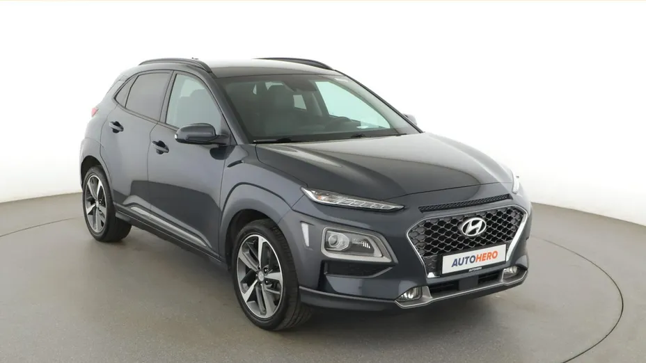 HYUNDAI Kona -