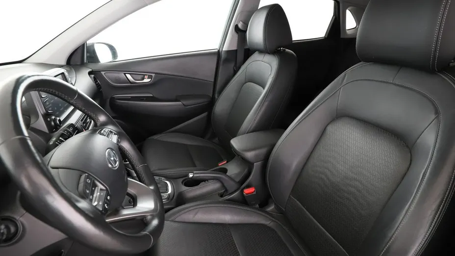 HYUNDAI Kona -