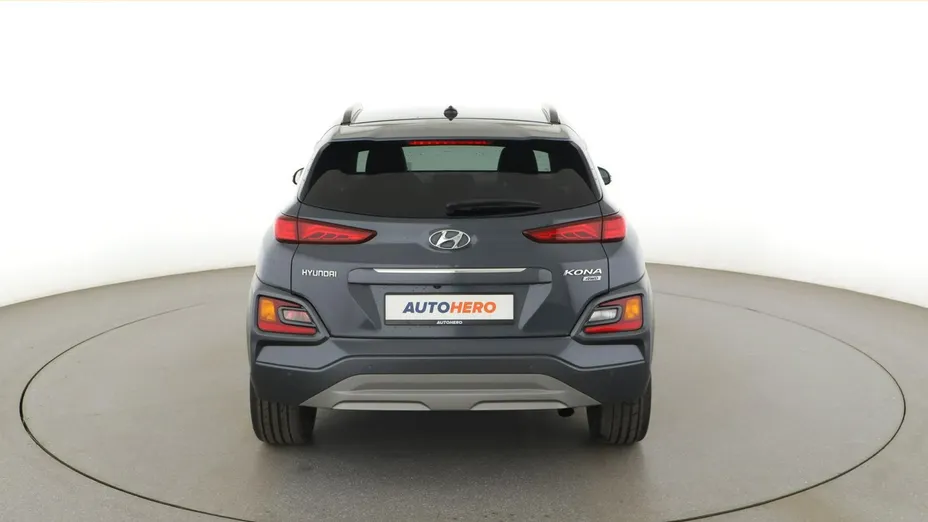 HYUNDAI Kona -