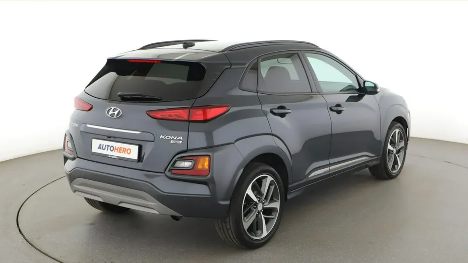 HYUNDAI Kona -