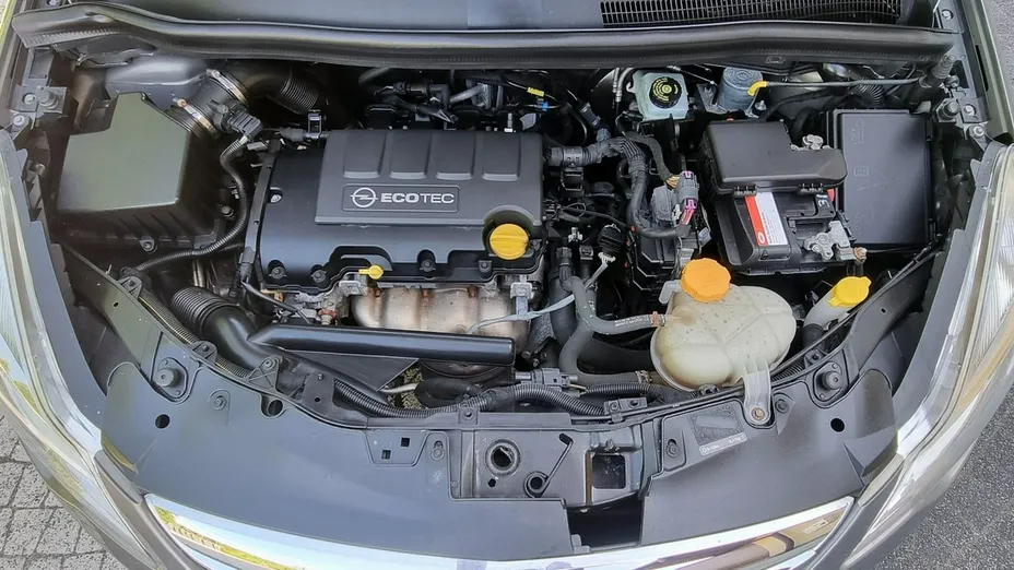 OPEL Corsa -