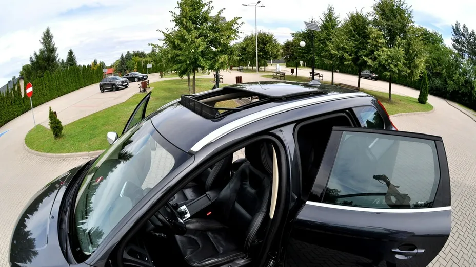 VOLVO XC60 -