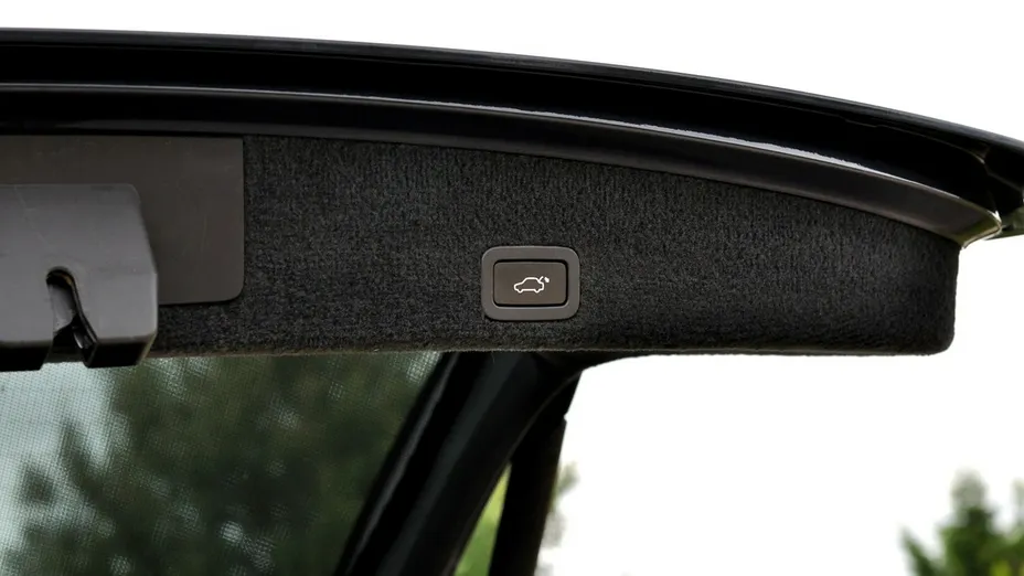 VOLVO XC60 -