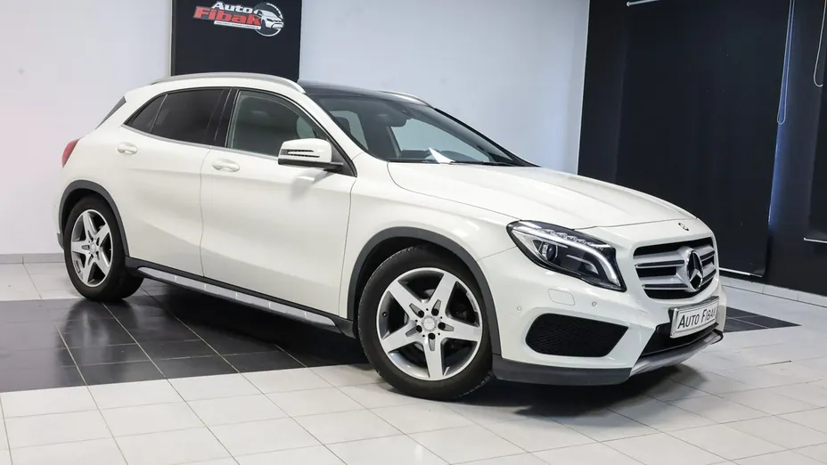MERCEDES-BENZ GLA -