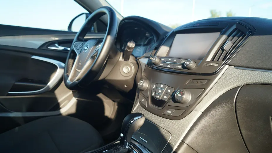 OPEL Insignia -