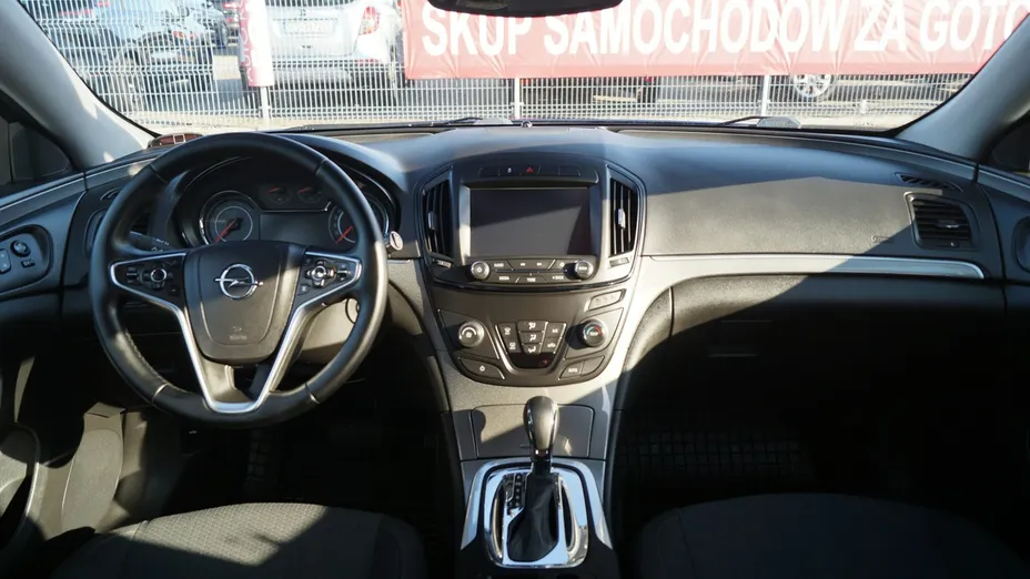 OPEL Insignia -