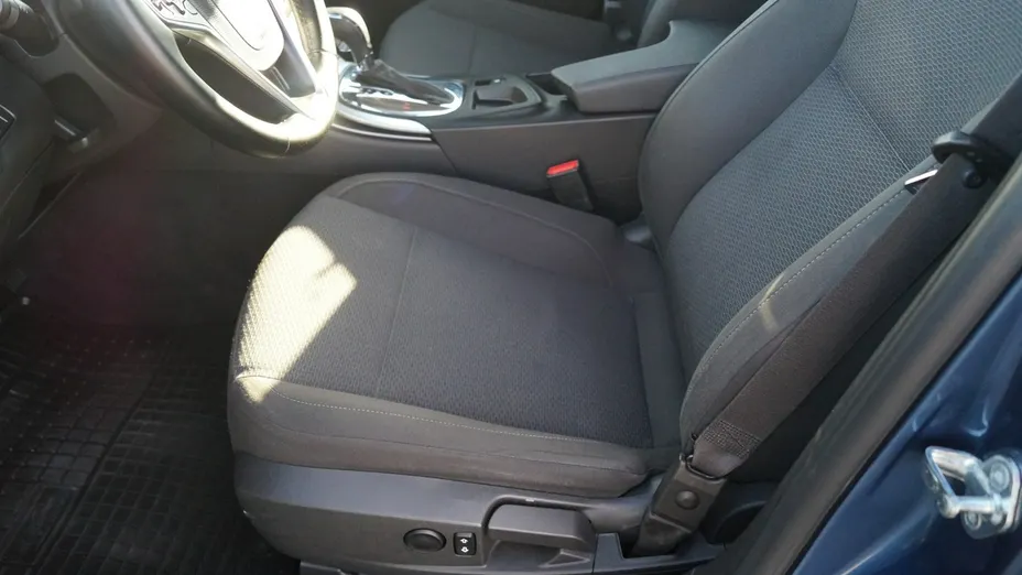 OPEL Insignia -