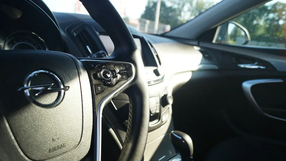 OPEL Insignia -