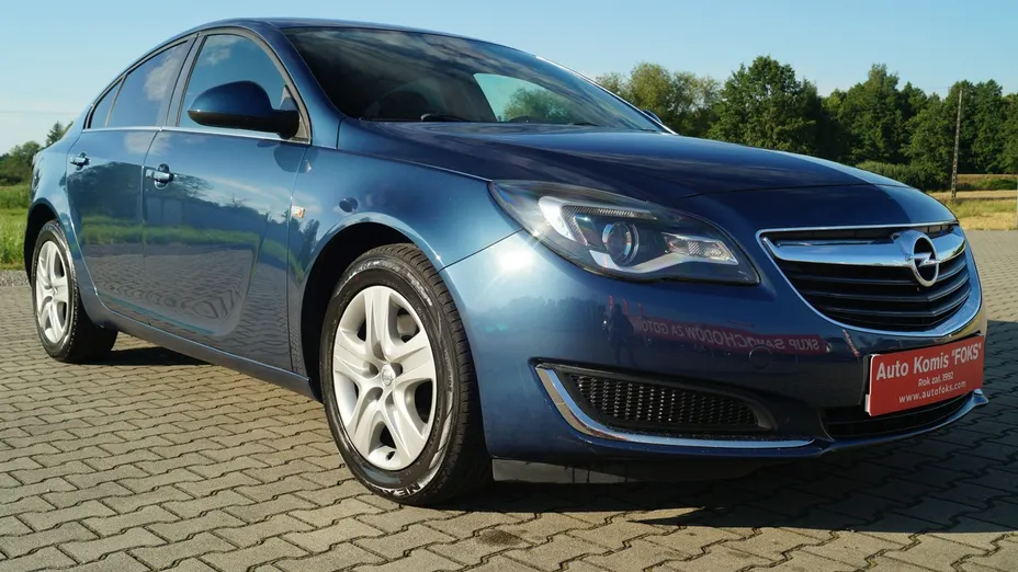 OPEL Insignia -