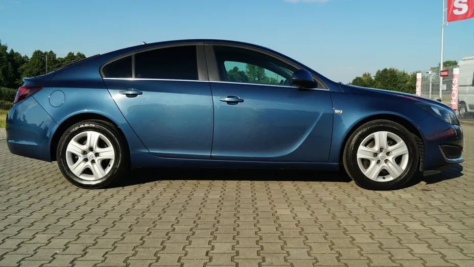 OPEL Insignia -