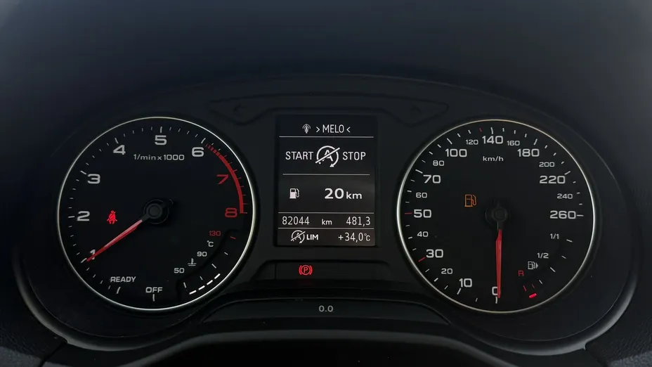 AUDI Q2 -