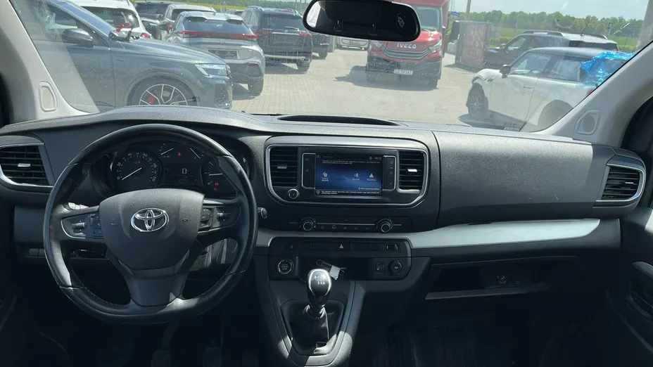 TOYOTA Proace Verso -