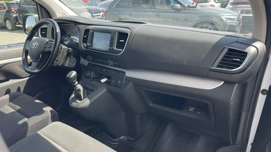 TOYOTA Proace Verso -