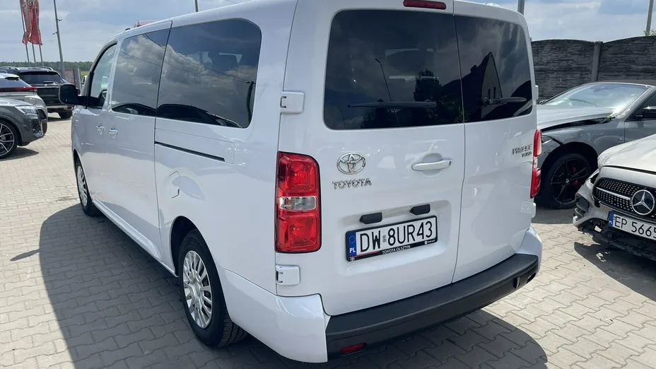 TOYOTA Proace Verso -