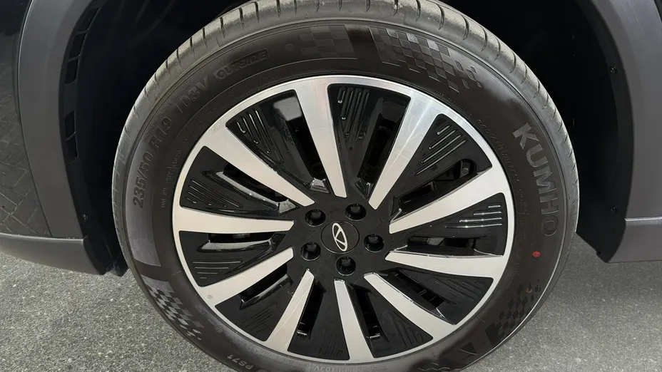 CHERY Tiggo 8 -