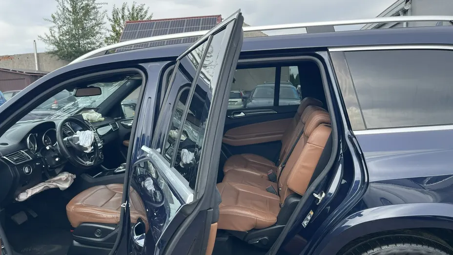 MERCEDES-BENZ GLS -