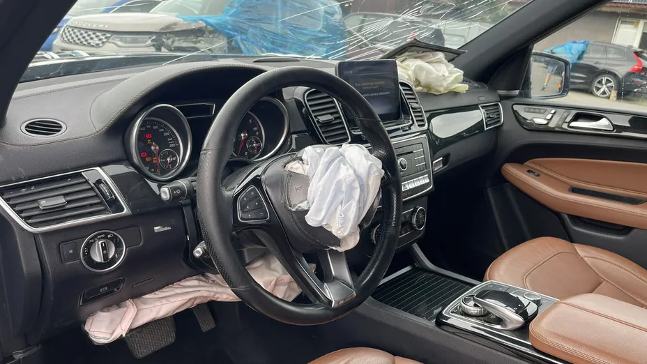 MERCEDES-BENZ GLS -
