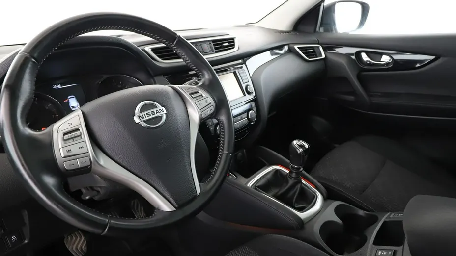 NISSAN Qashqai -