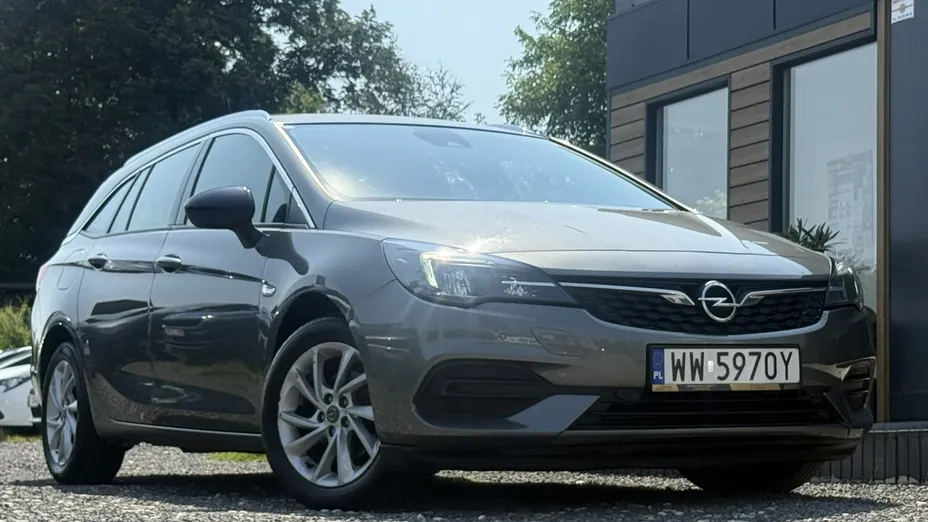 OPEL Astra -