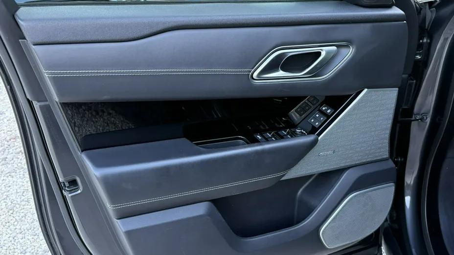 LAND ROVER Range Rover Velar -