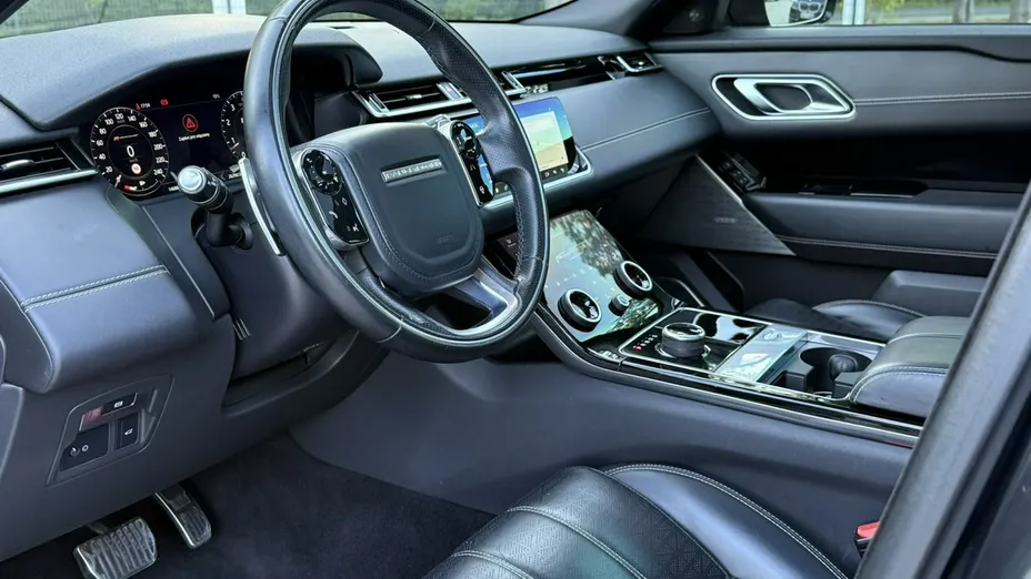 LAND ROVER Range Rover Velar -