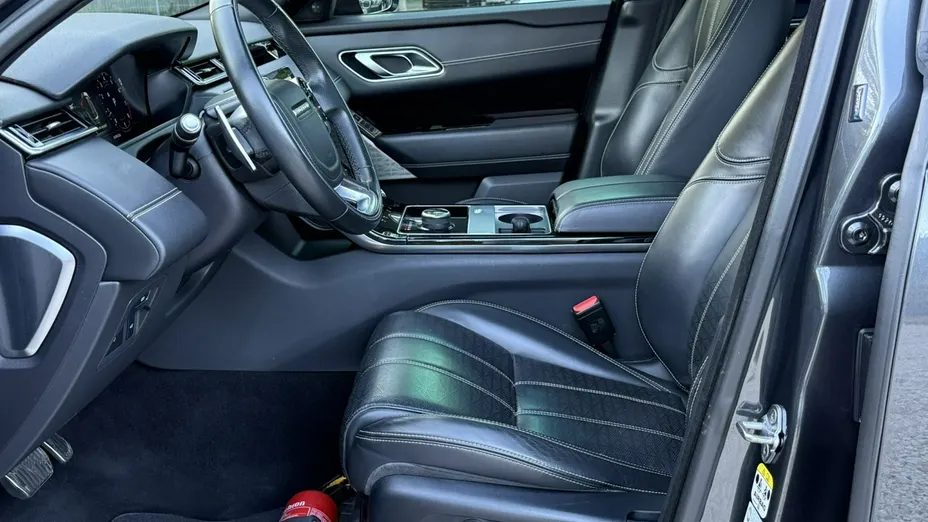 LAND ROVER Range Rover Velar -