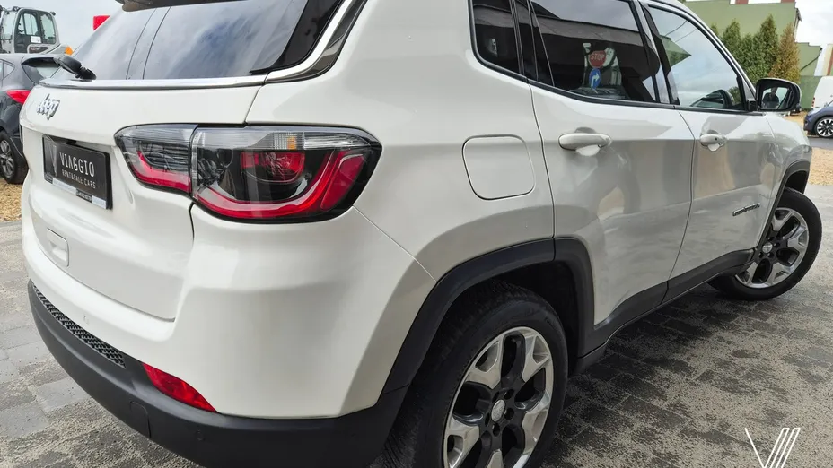 JEEP Compass -