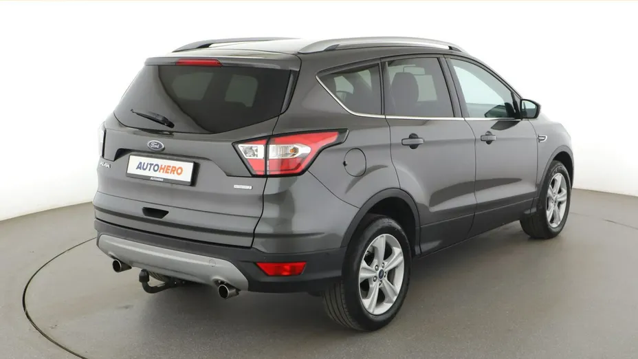 FORD Kuga -