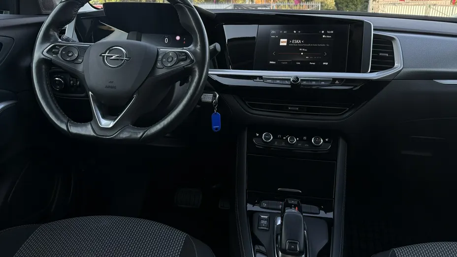 OPEL Grandland X -