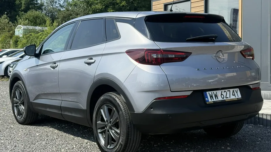 OPEL Grandland X -