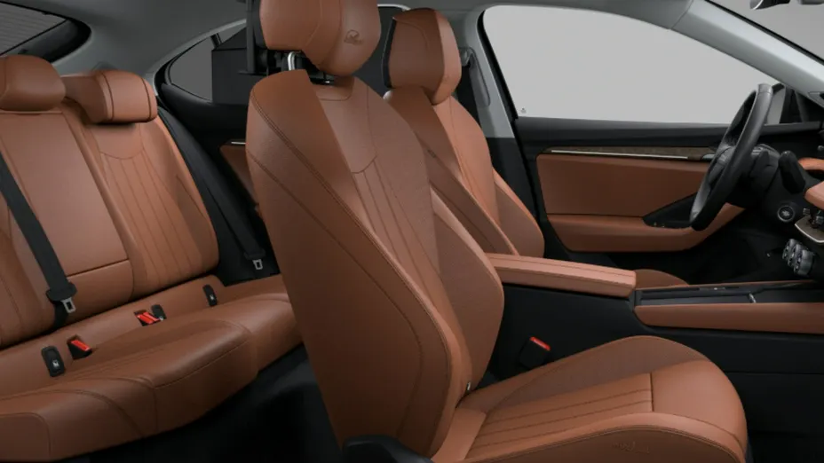 SKODA Superb -