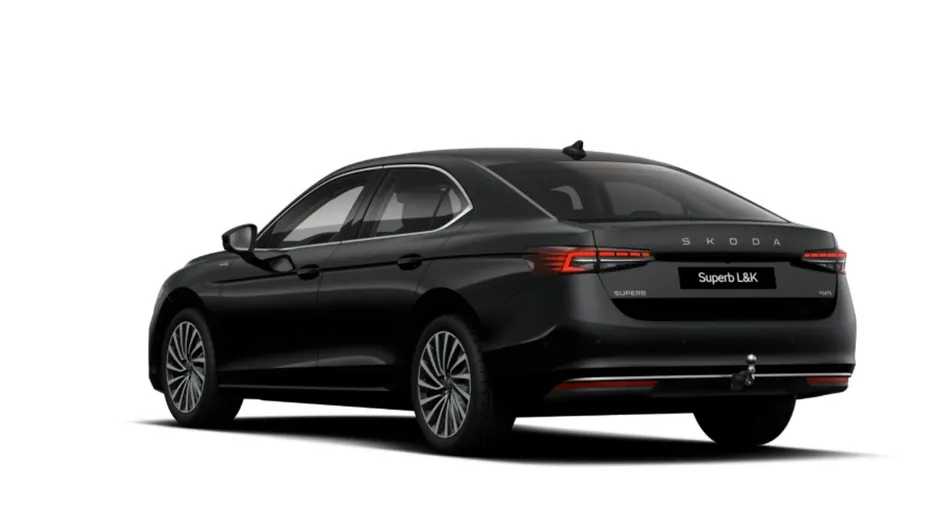 SKODA Superb -