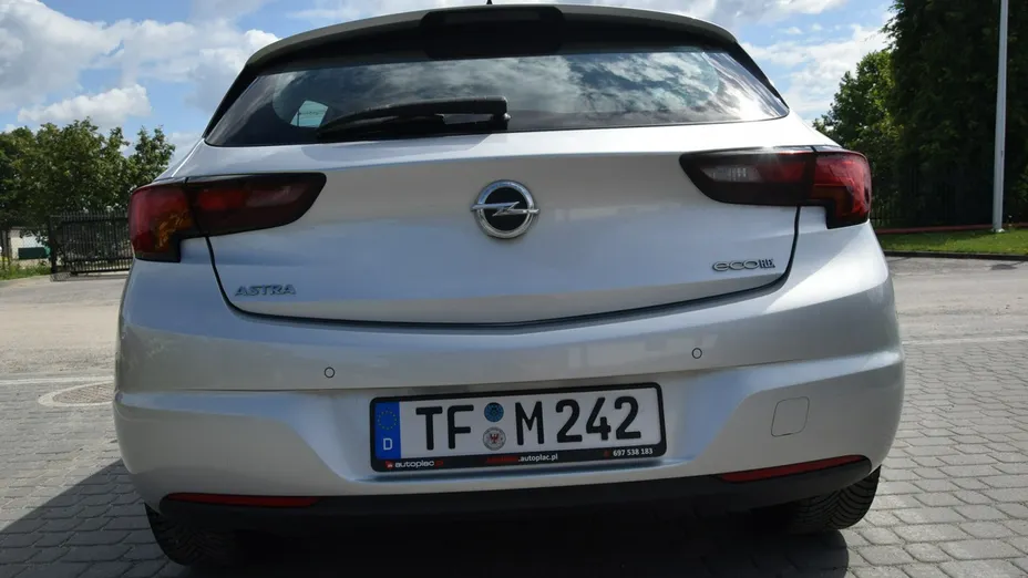 OPEL Astra -