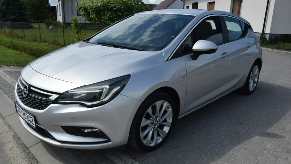 OPEL Astra -
