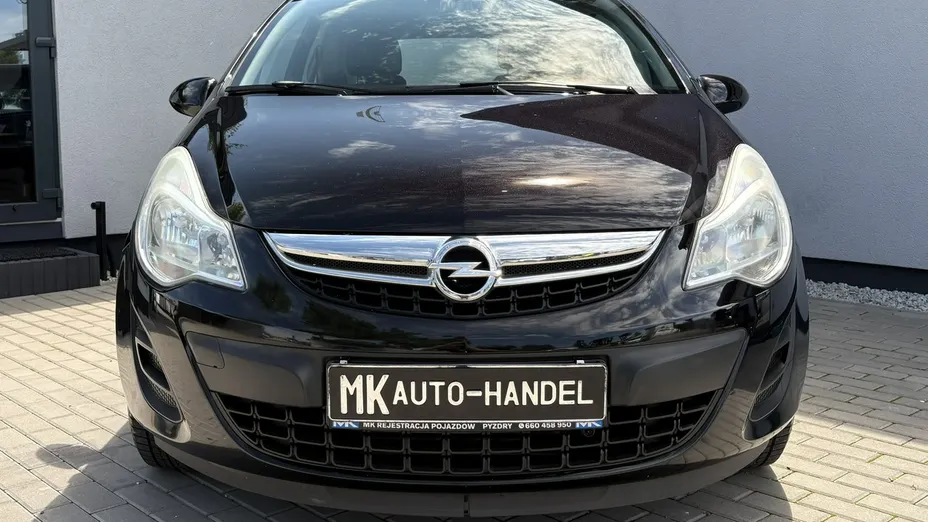 OPEL Corsa -