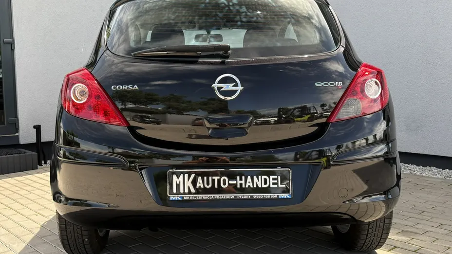 OPEL Corsa -
