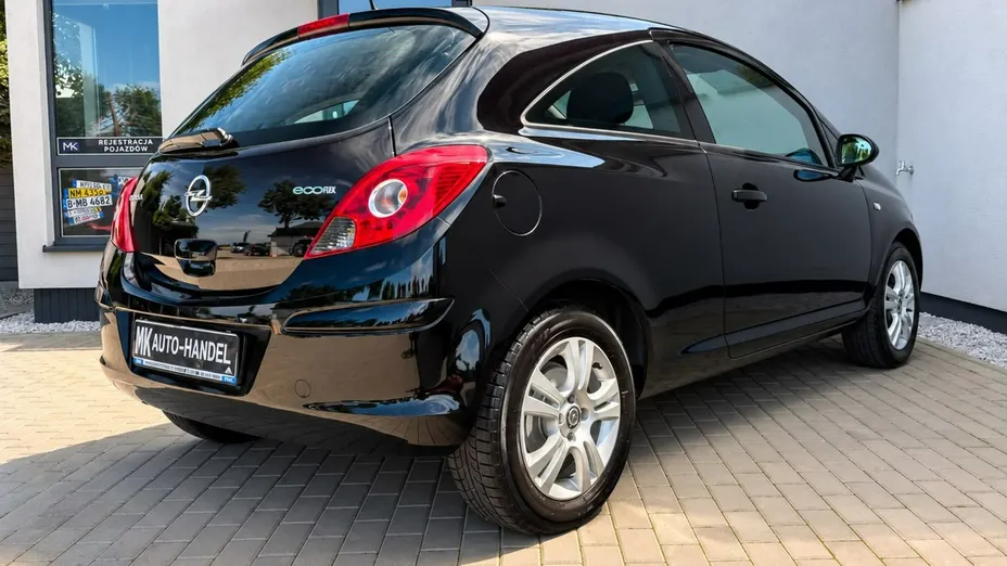 OPEL Corsa -