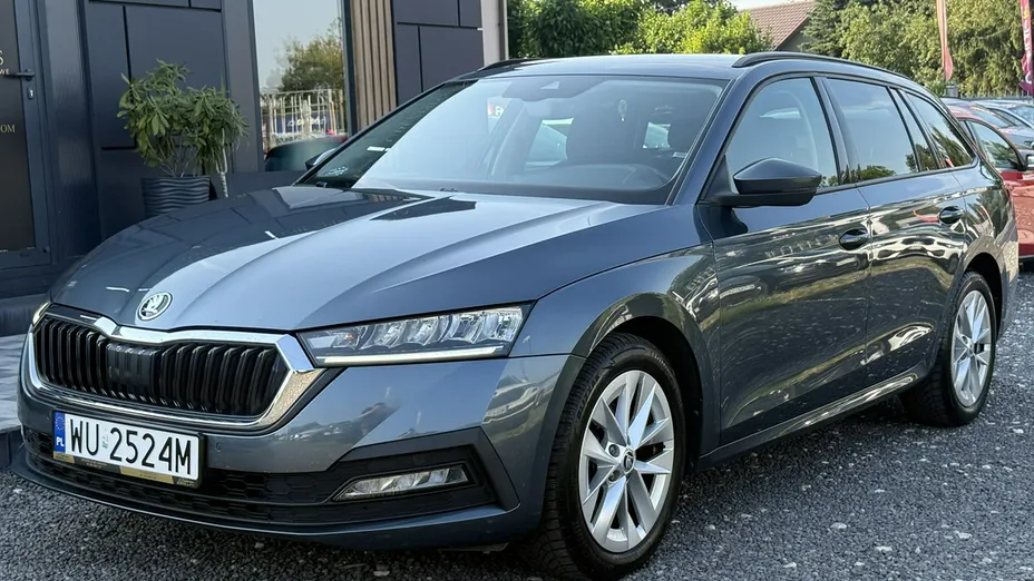 SKODA Octavia -
