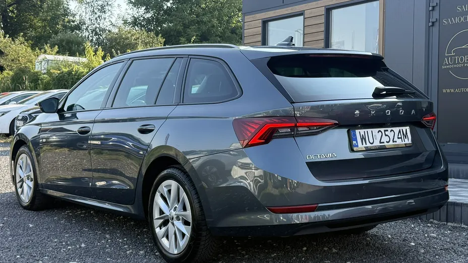 SKODA Octavia -