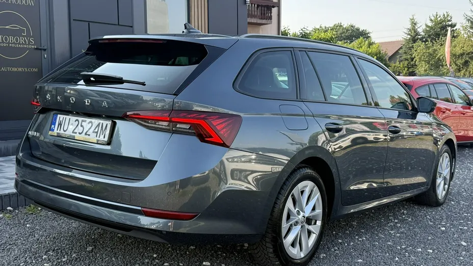 SKODA Octavia -