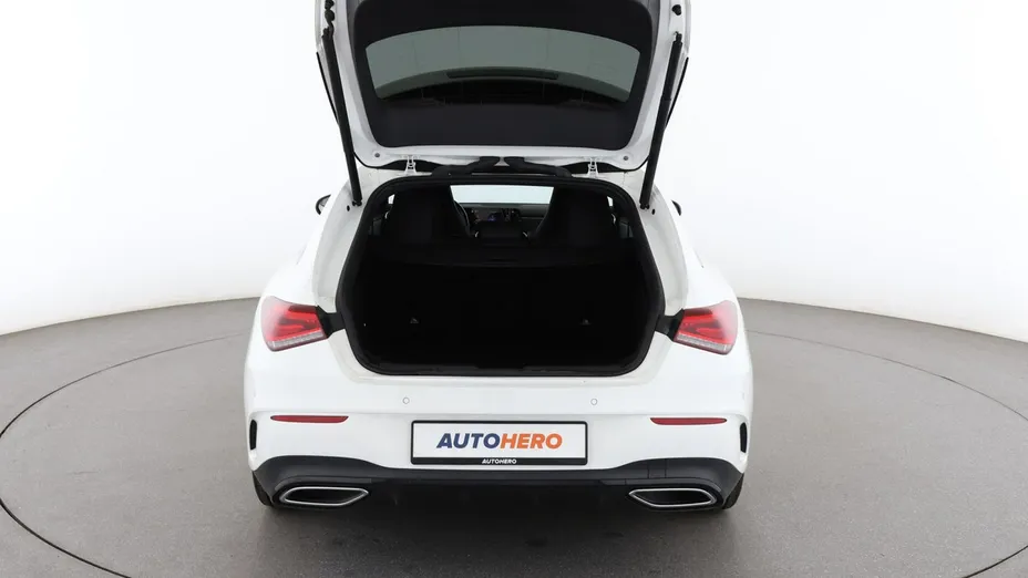 MERCEDES-BENZ CLA -