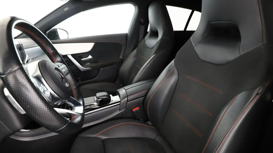 MERCEDES-BENZ CLA -