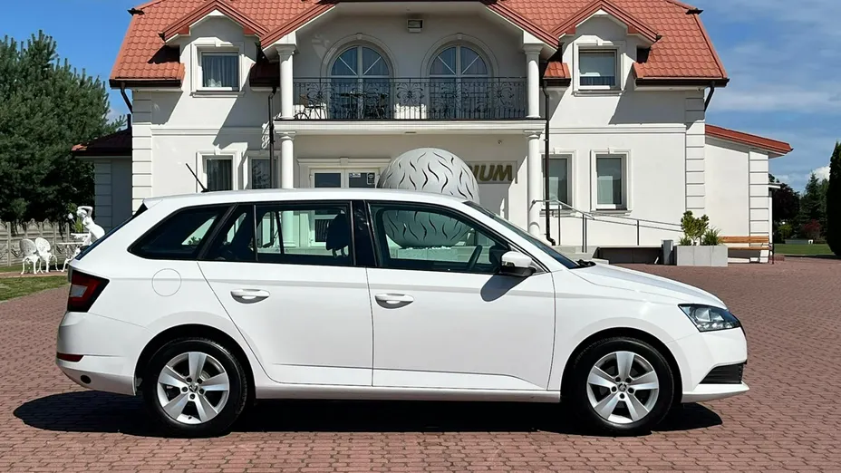 SKODA Fabia -
