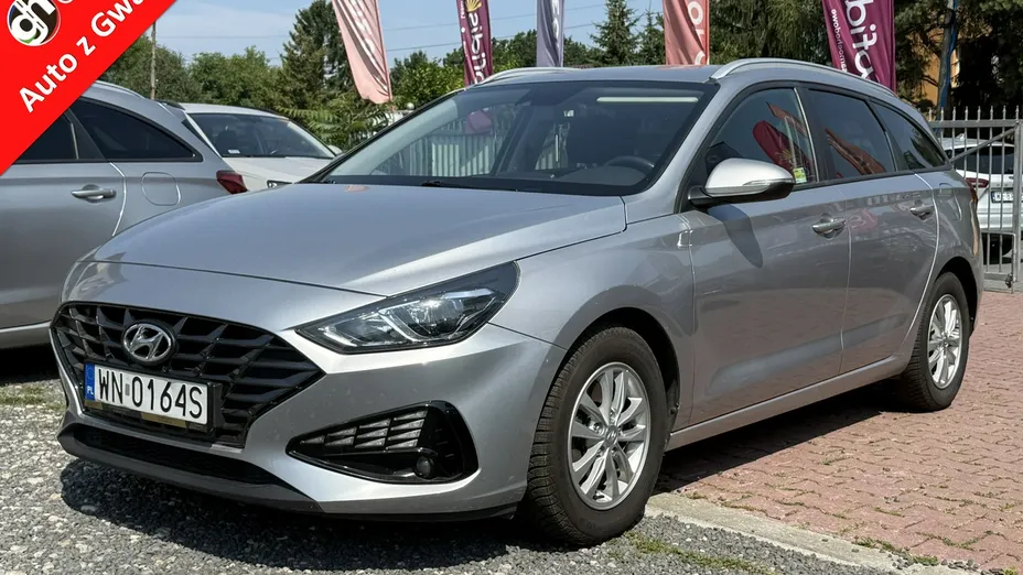 HYUNDAI i30 -