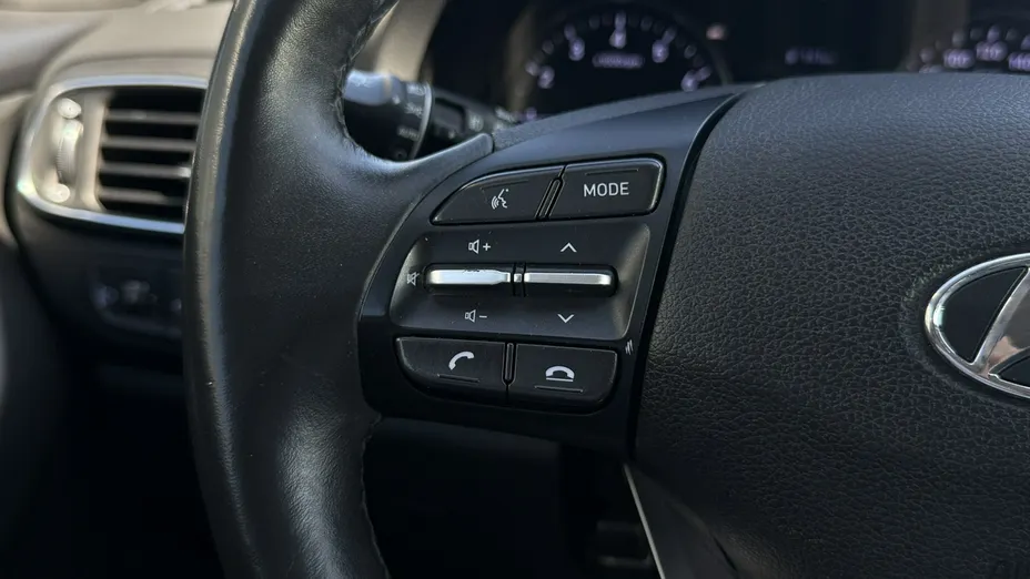 HYUNDAI i30 -