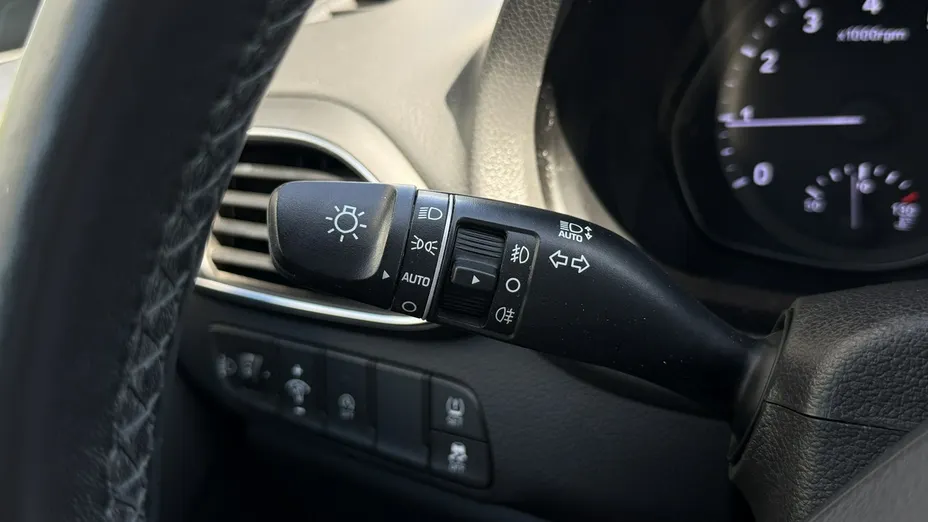 HYUNDAI i30 -