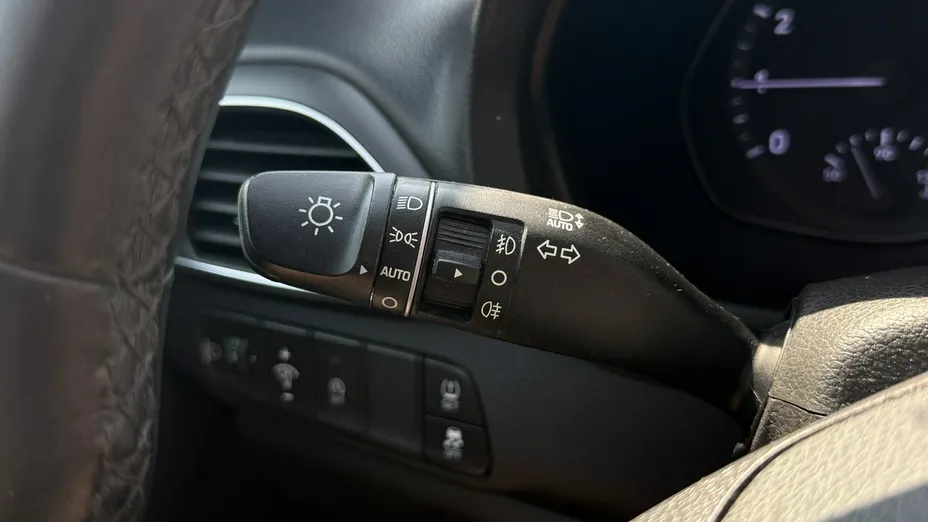 HYUNDAI i30 -