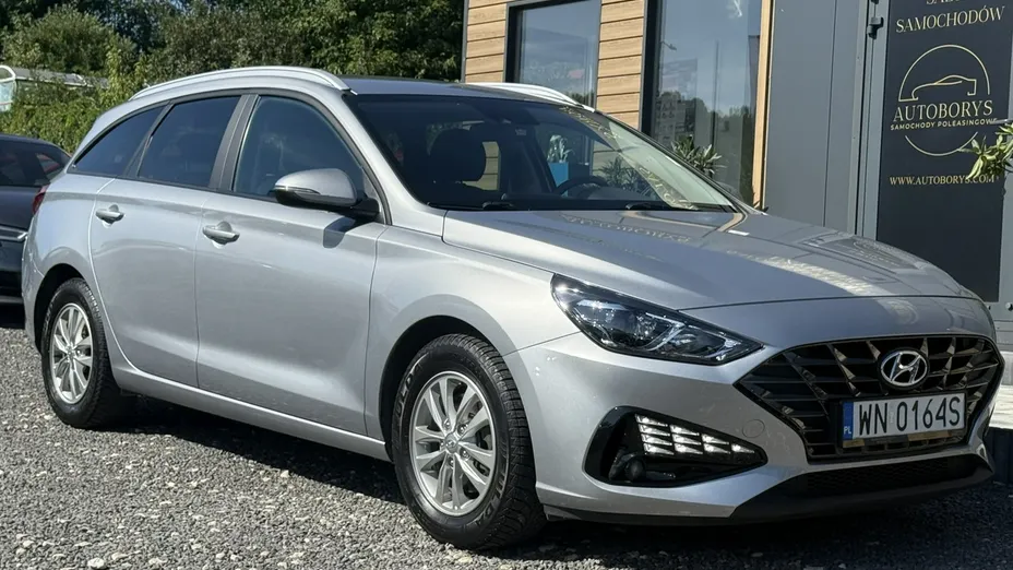 HYUNDAI i30 -