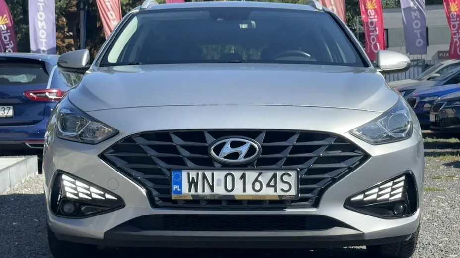 HYUNDAI i30 -